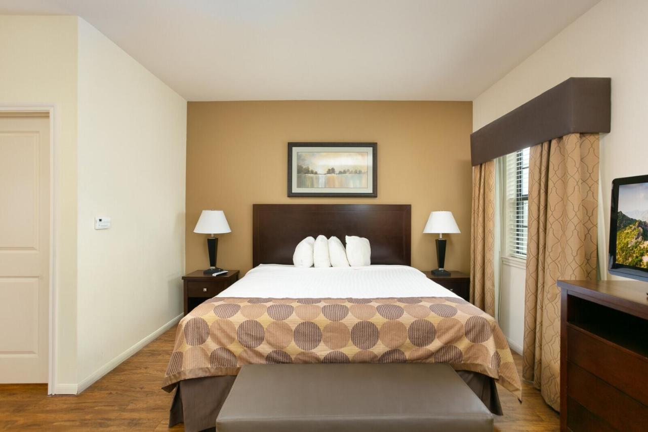 The Lodge At Kenedy Exterior photo