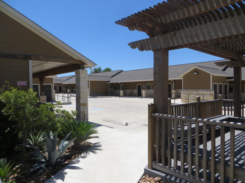 The Lodge At Kenedy Exterior photo
