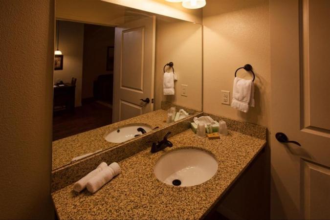 The Lodge At Kenedy Exterior photo